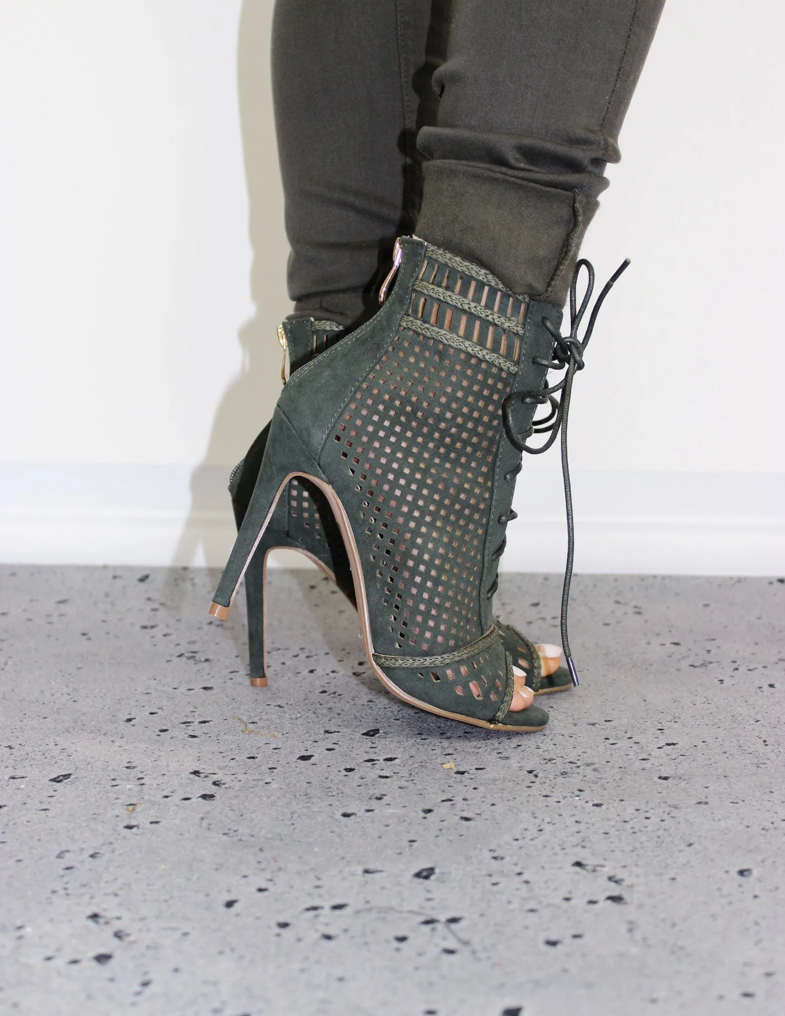 RIBA BOOTS- OLIVE