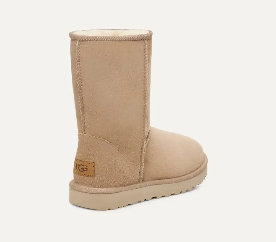 UGG® Women's Classic Short ll